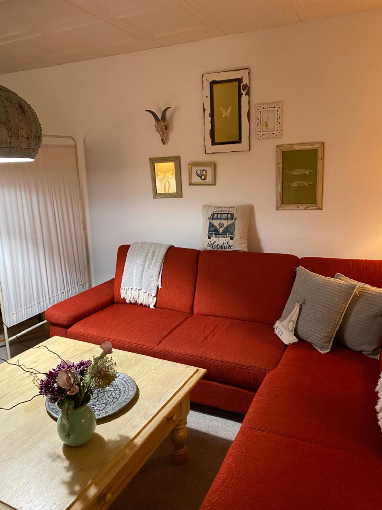 Privartzimmer 'Ausfahrt Freihalten' Husum  Exterior photo